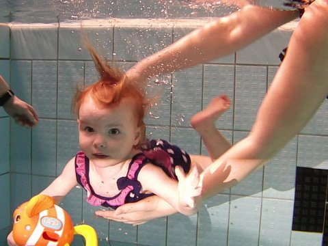 Kleinkindschwimmen 1-2 Jahre